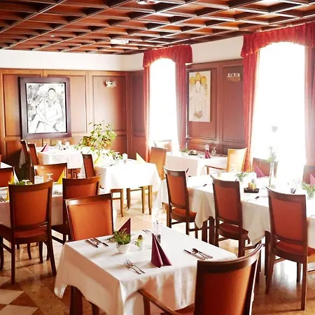 Готель Hradna Straz 4*